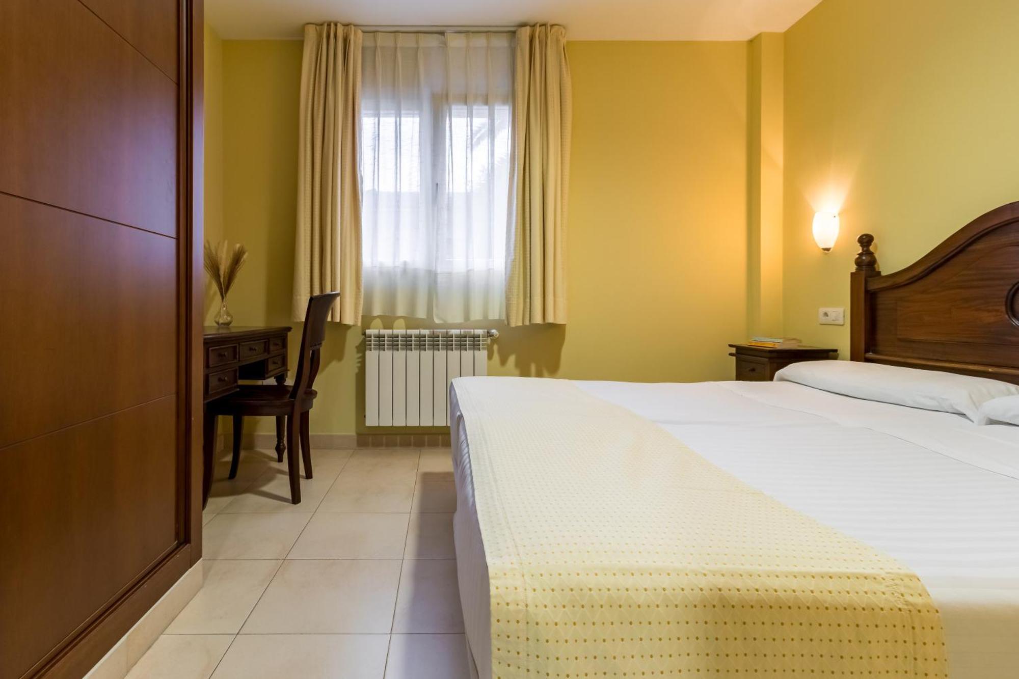 Apartamentos Silken Playa De Toro Llanes Exteriör bild