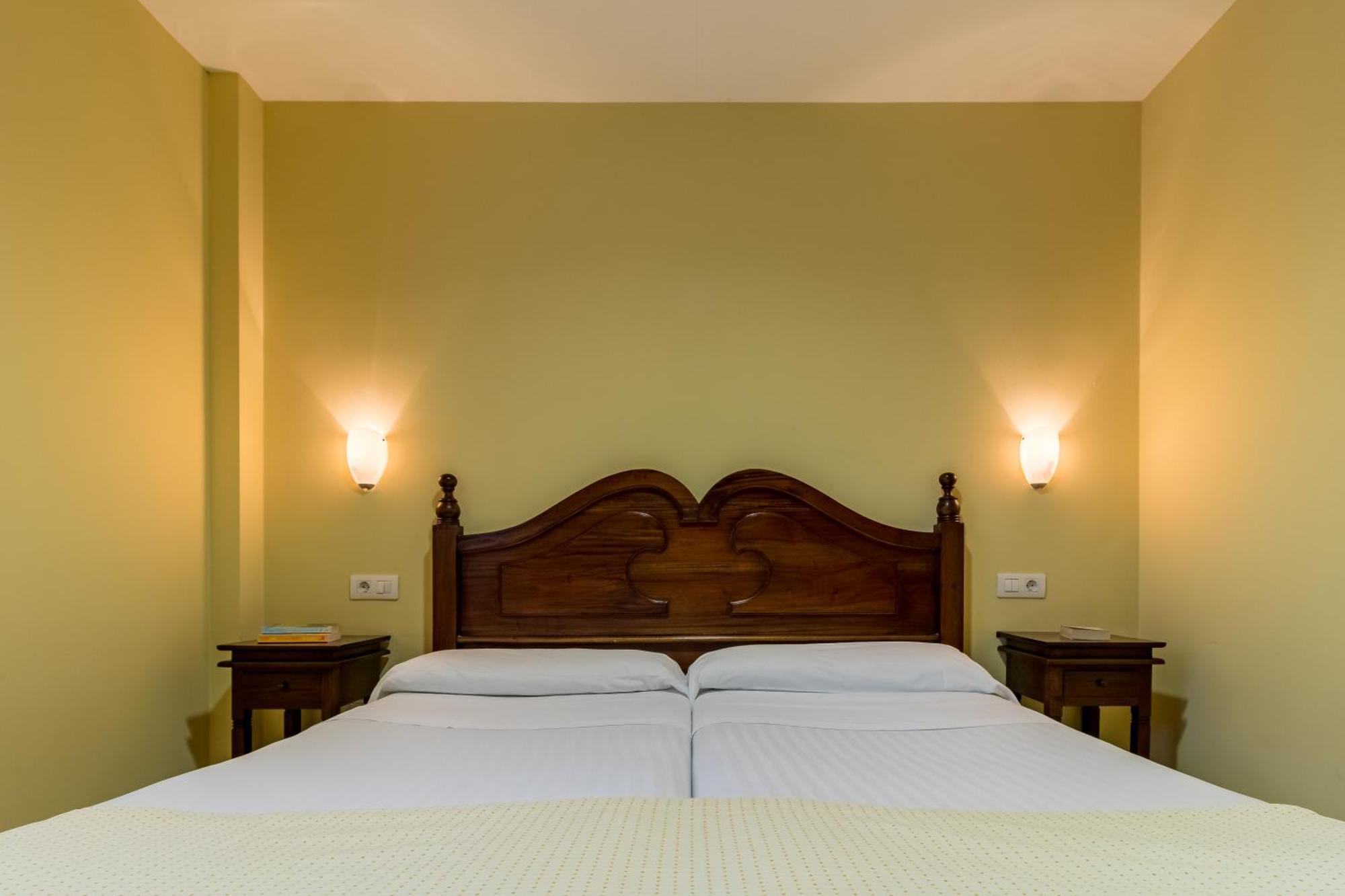 Apartamentos Silken Playa De Toro Llanes Exteriör bild