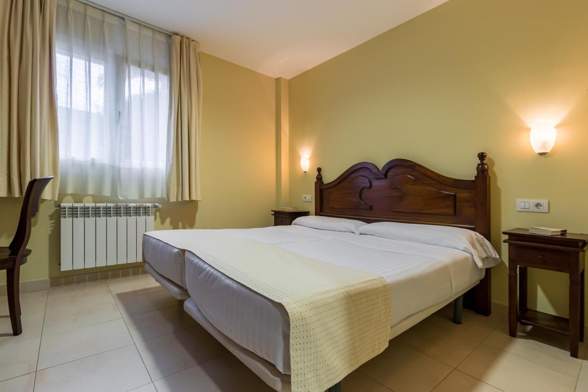 Apartamentos Silken Playa De Toro Llanes Exteriör bild